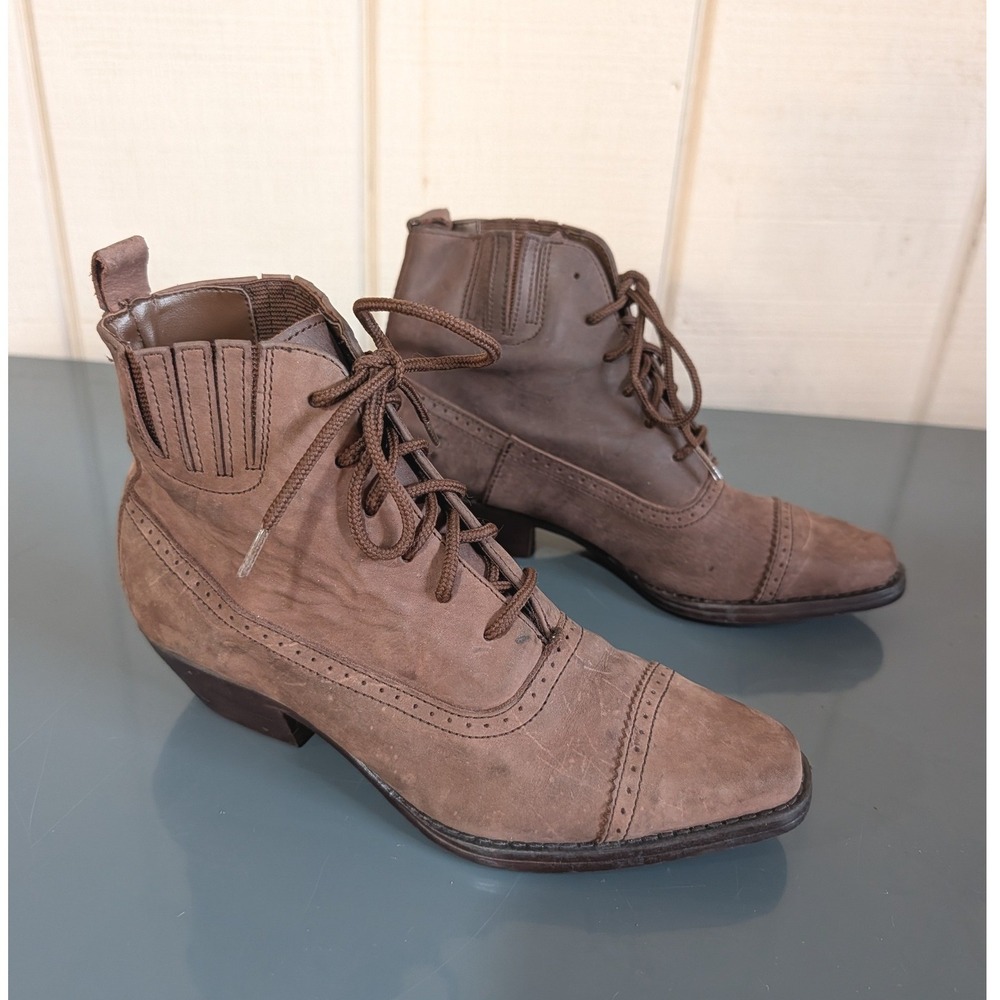 Vintage Prarie Brown Leather Lace Up Wingtip Brogue Ankle Boots Cottagecore